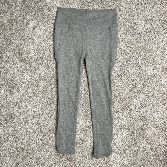 FREE PEOPLE MOVEMENT Cropped Leggings Heather Gray Cutout Activewear Workout S - Picture 5 of 11